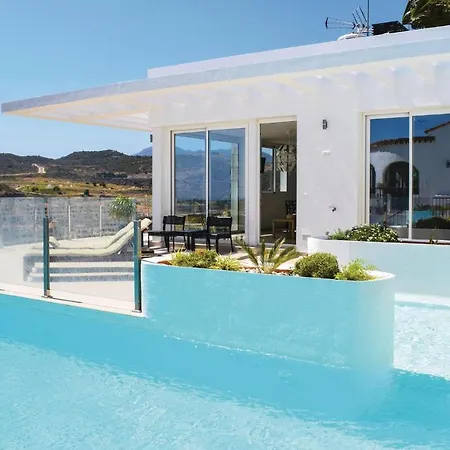 Nice In Gaspara/estepona W/ Outdoor Swimming Pool, Wifi And Outdoor Swimming Pool *