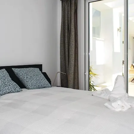 Ferienhaus Nice In Gaspara/estepona W/ Outdoor Swimming Pool, Wifi And Outdoor Swimming Pool Estepona