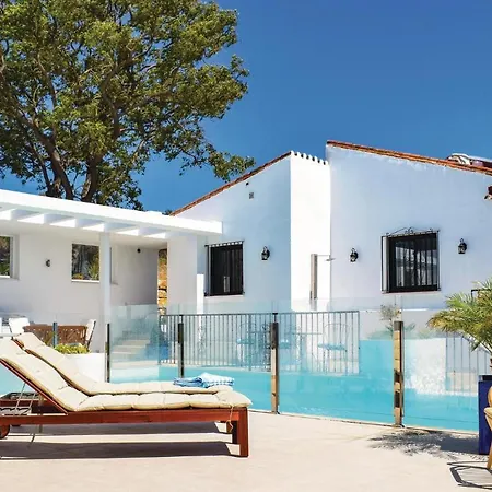 Nice In Gaspara/estepona W/ Outdoor Swimming Pool, Wifi And Outdoor Swimming Pool Ferienhaus *
