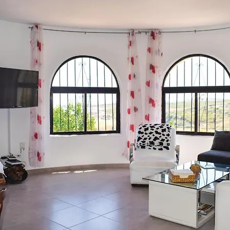 Ferienhaus Nice In Gaspara/estepona W/ Outdoor Swimming Pool, Wifi And Outdoor Swimming Pool Estepona