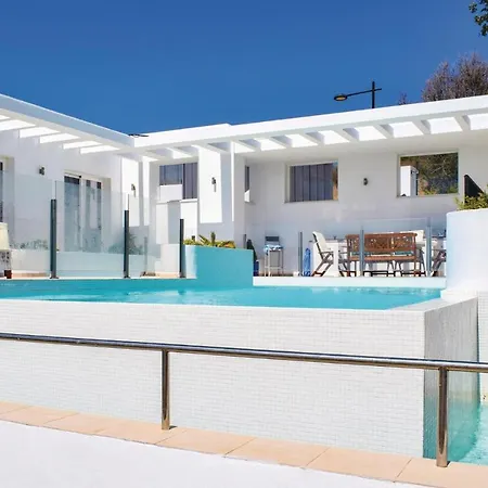 Nice In Gaspara/estepona W/ Outdoor Swimming Pool, Wifi And Outdoor Swimming Pool